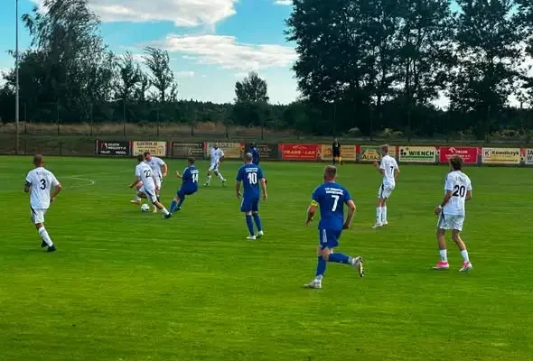 Zwycięstwo w dreszczowcu: 1.FC Chronstau-Chrząstowice pokonuje LZS Gazownik Wawelno 3:2