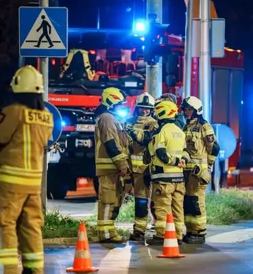Wypadek na skrzyżowaniu Oleskiej i Chabrów w Opolu – jedna osoba w szpitalu