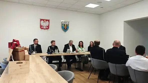 Nowy sprzęt radiowy dla OSP Chrząstowice – kluczowy krok w modernizacji