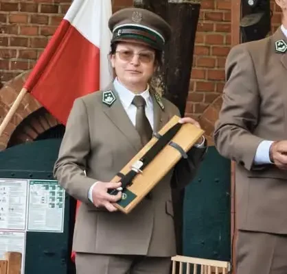 Lidia Bocianowska z Nadleśnictwa Opole odznaczona Kordelasem Leśnika Polskiego III stopnia