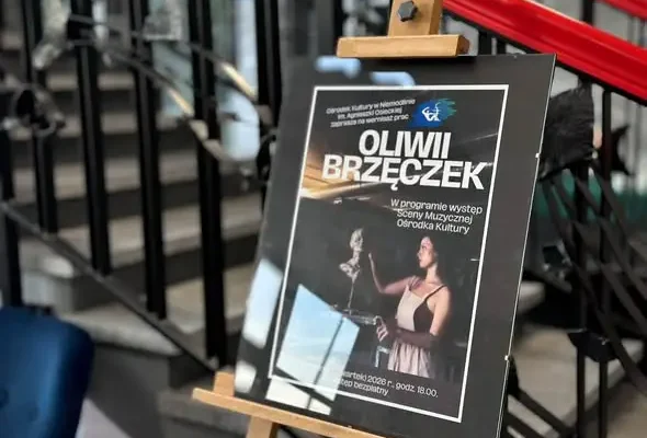 Wernisaż Oliwii Brzęczek w Niemodlinie – artystyczne początki i międzynarodowe sukcesy
