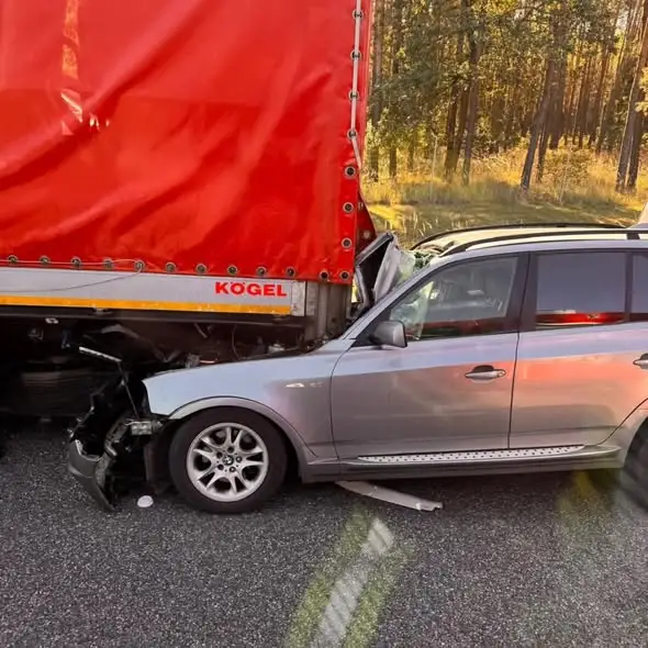 Wypadek na autostradzie A4 pod Opolem. Ranna 37-latka trafiła do szpitala