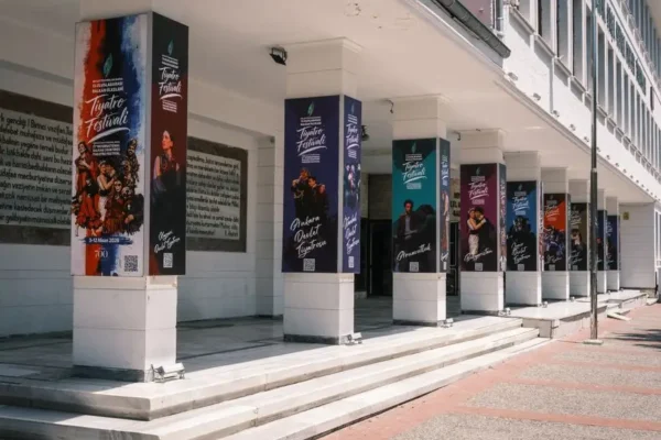 Jesień w Niemodlinie: sztuka, muzyka i teatr w bogatym programie