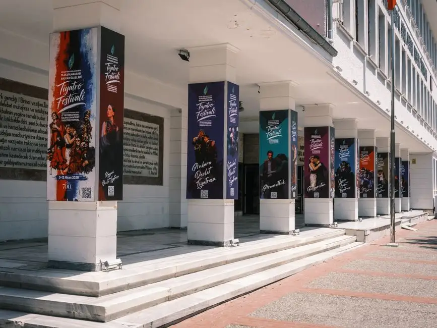 Jesień w Niemodlinie: sztuka, muzyka i teatr w bogatym programie