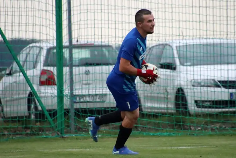 Paweł „Ciolo” Ciolek wraca do rezerw GKS Piomar – uniwersalny zawodnik z kontuzją