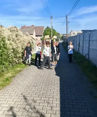 Dzień Chłopaka w klasie III a – kreatywna gra terenowa i moc wrażeń